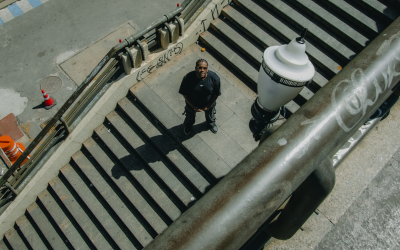 O Peter lança “Vivendo o Auge”, uma canção leve e contagiante sobre o amor de Jesus!