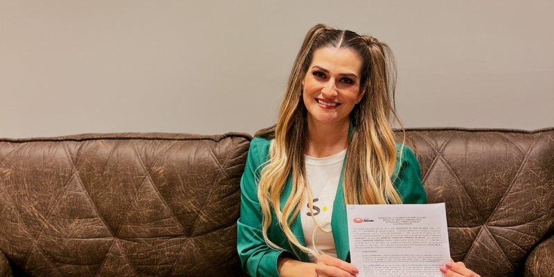 Andressa Cordeiro é a mais nova contratada da Graça Music